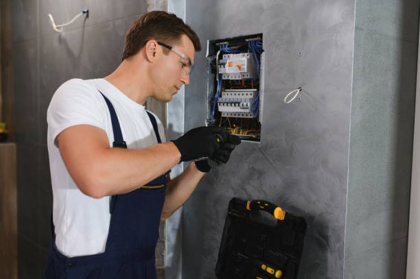Professional Electrician in Cedar Grove, FL
